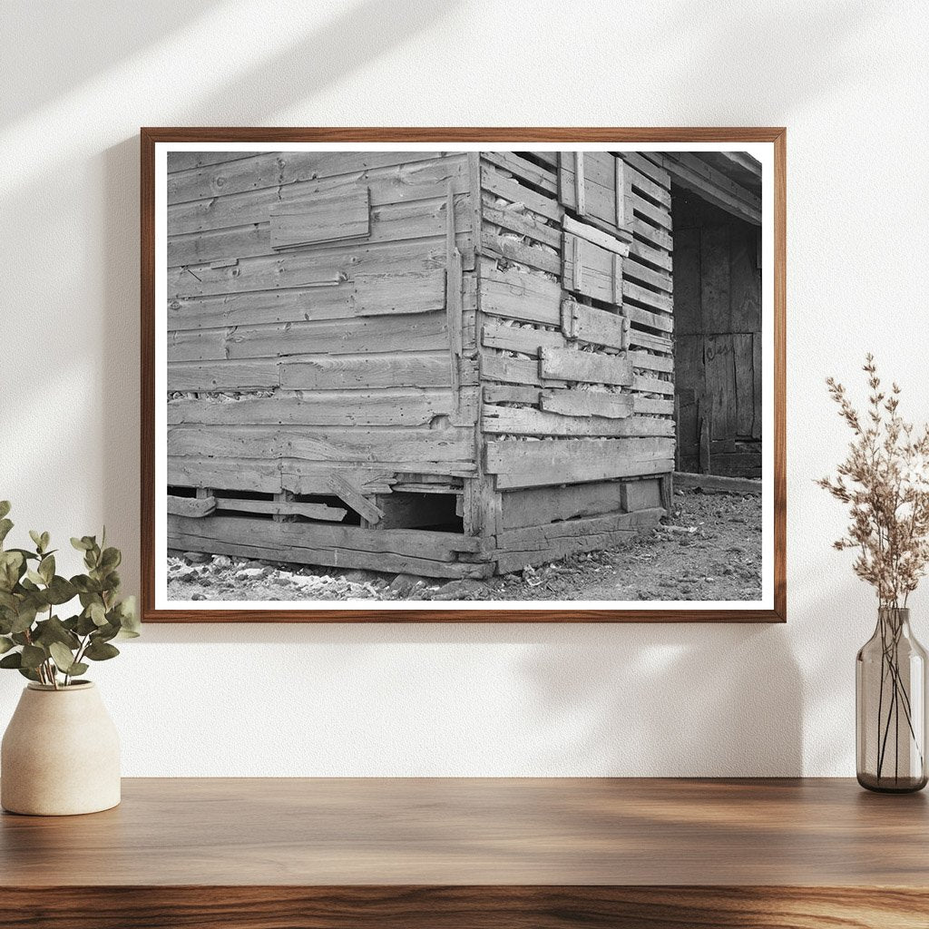 Corn Crib Detail Needing Repairs Des Moines Iowa December 1936 - Available at KNOWOL