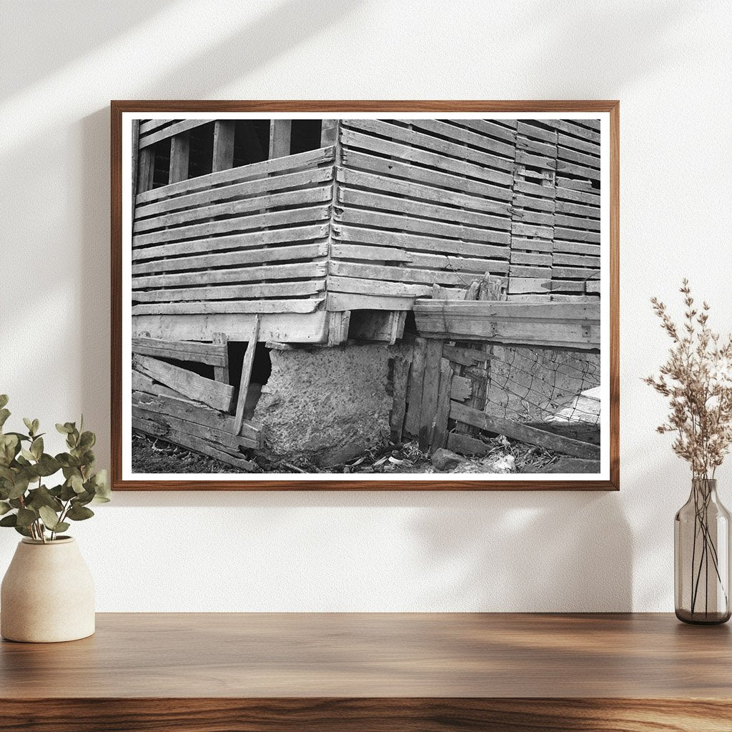 Corn Crib Detail on Lyle Askedland Farm December 1936 - Available at KNOWOL