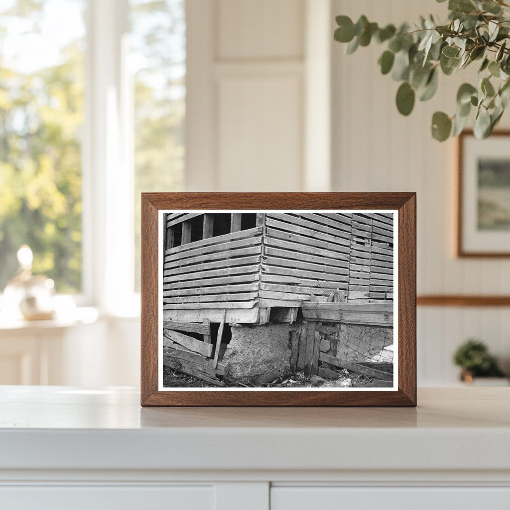 Corn Crib Detail on Lyle Askedland Farm December 1936 - Available at KNOWOL