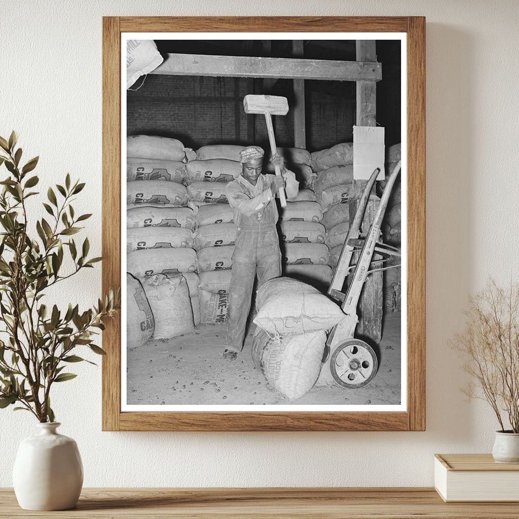 Cottonseed Oil Mill Worker McLennan County Texas 1939 - Available at KNOWOL