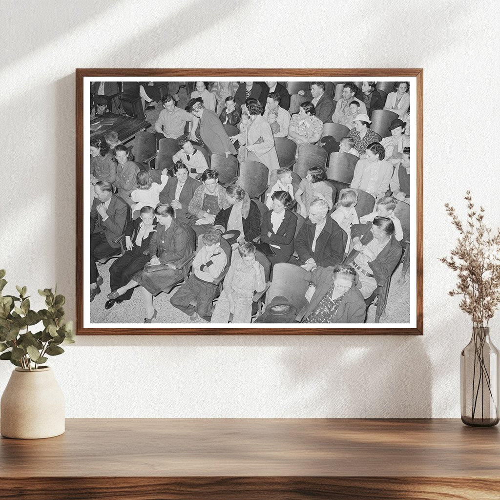 Courtroom Gathering for Agriculture Movie in San Augustine 1939 - Available at KNOWOL