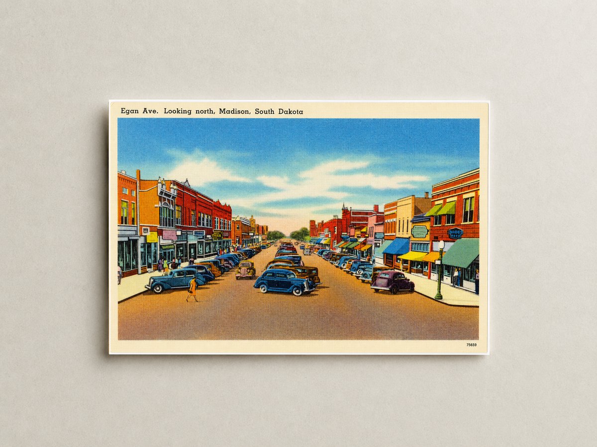 Madison, SD: Egan Ave. looking north