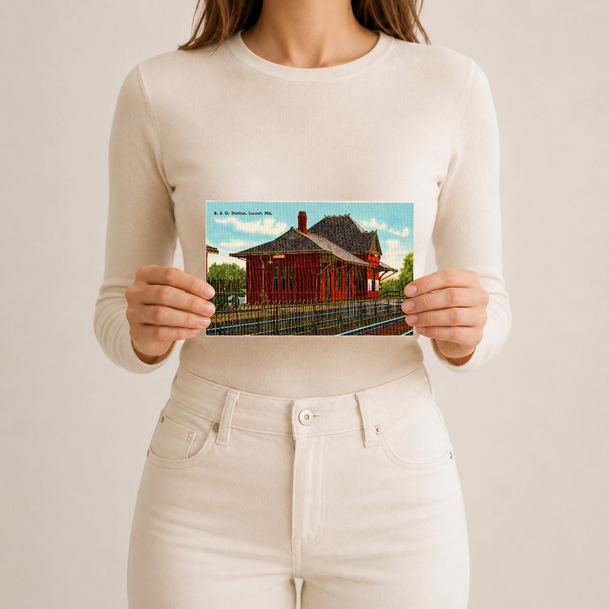 B. & O. Station, Laurel, MD — Vintage Maryland Postcard