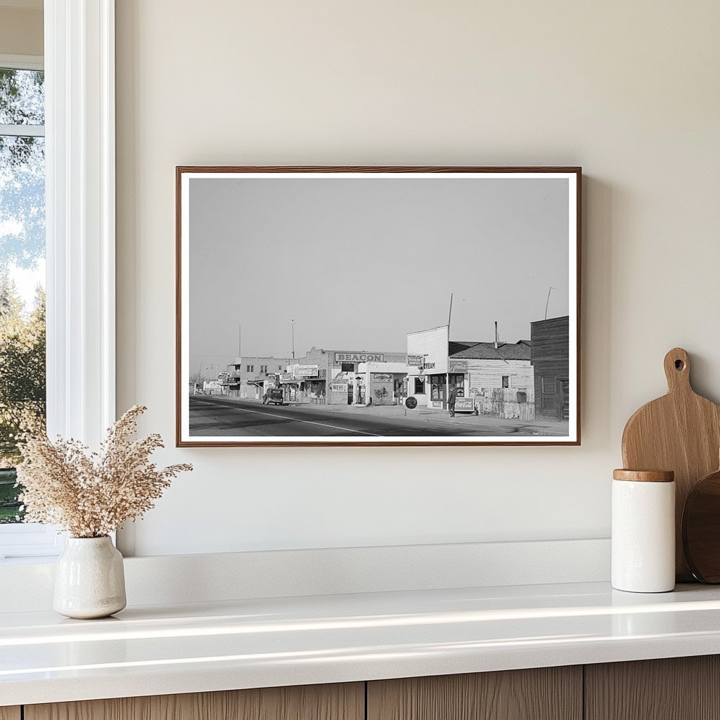 Earlimart California Main Street Vintage Photo 1940 - Available at KNOWOL