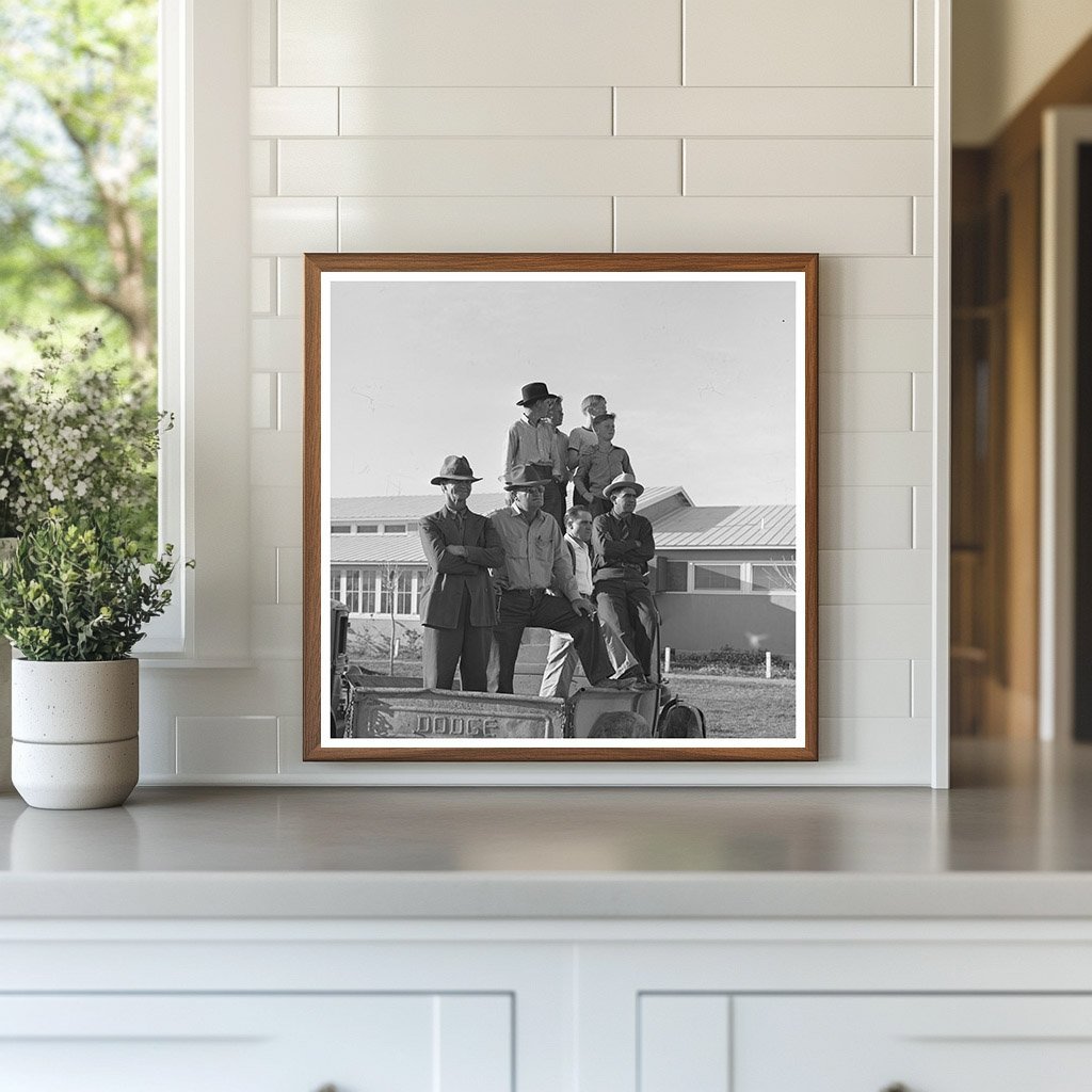 Farm Workers at 1942 Yuma Field Day Event - Available at KNOWOL
