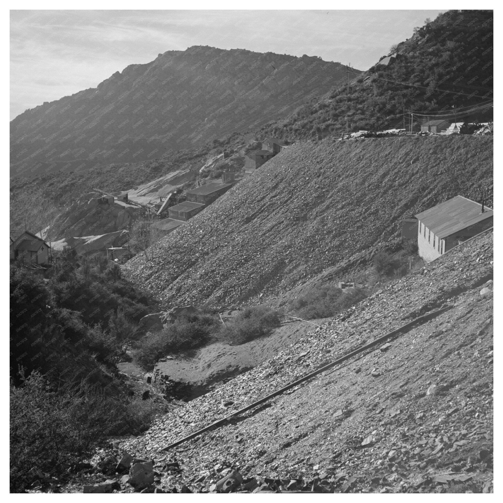 Kingman Arizona Tungsten Ore Recovery Plant 1940 - Available at KNOWOL