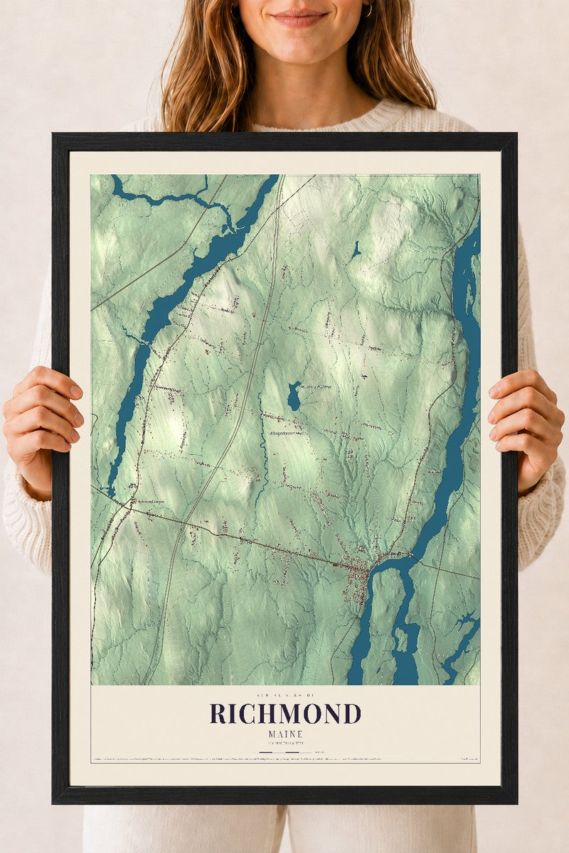 Richmond, Maine map print - 18 x 24 black Ayous wood frame