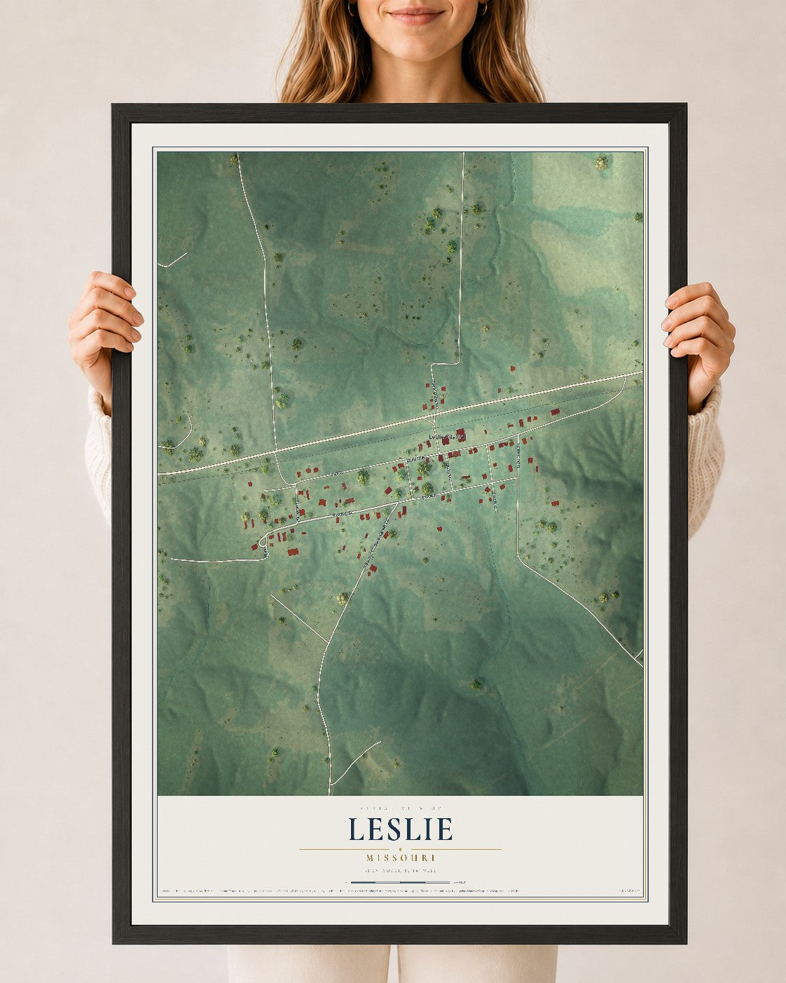 Map of Leslie, Missouri, 24 x 36 inch print in a black wood frame