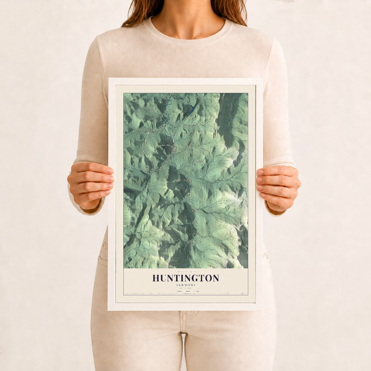 Huntington, Vermont map print - 12 x 18 white Ayous wood frame