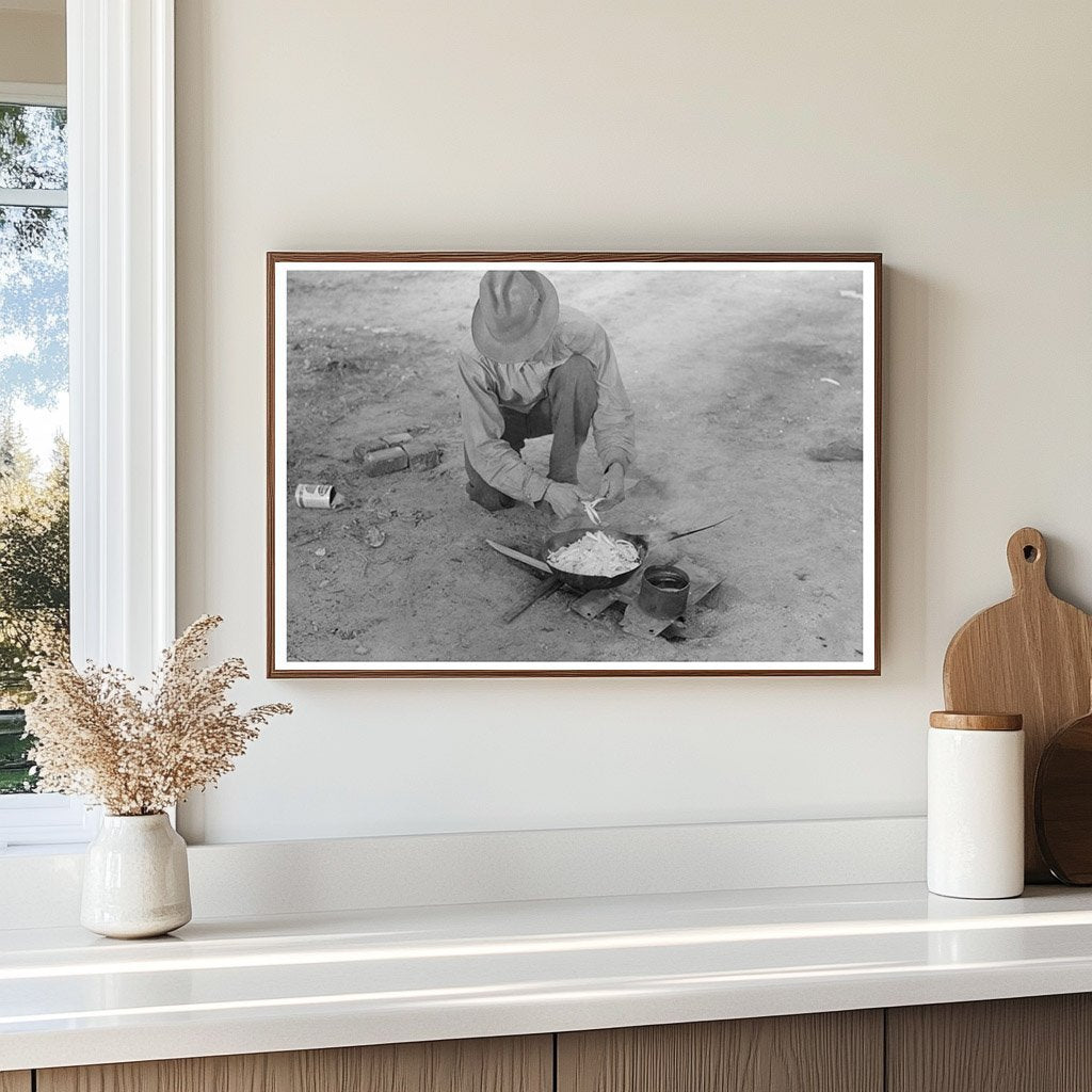 Migrant Worker Cooking Over Campfire Edinburg Texas 1939 - Available at KNOWOL