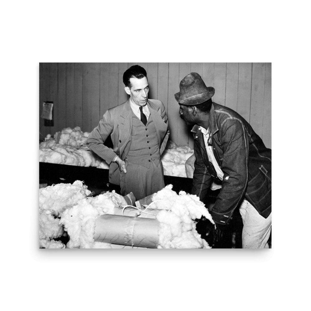 MS - Black Farmer Discusses Cotton Prices with White Buyer, Clarksdale, Mississippi, 1939 - Available at KNOWOL