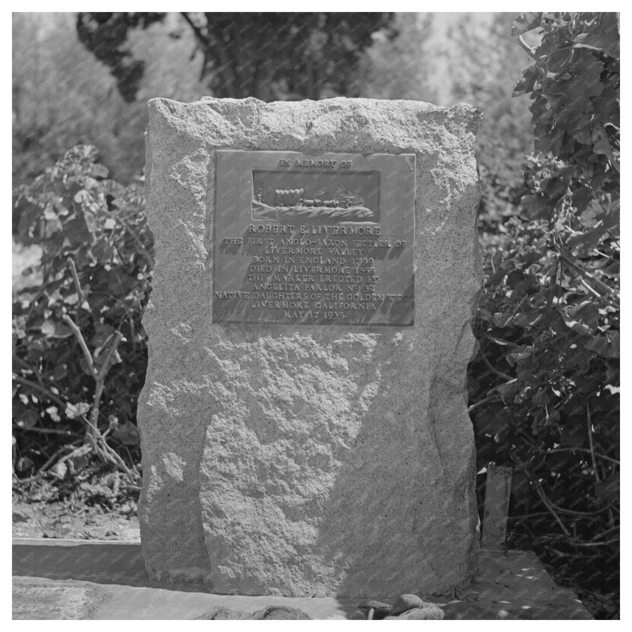 Robert Livermore Tomb Vintage Photo May 1942 - Available at KNOWOL