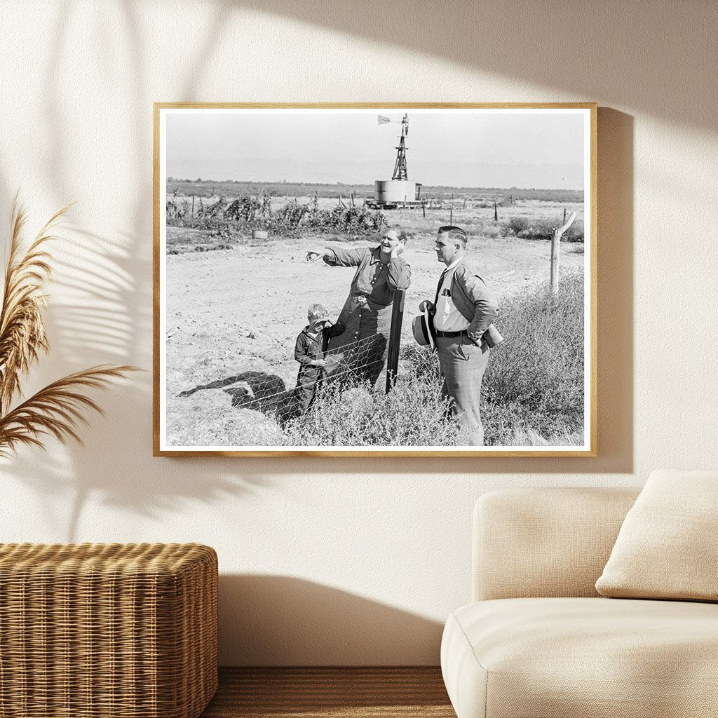 Rural client discusses house plans in Tulare County 1938 - Available at KNOWOL