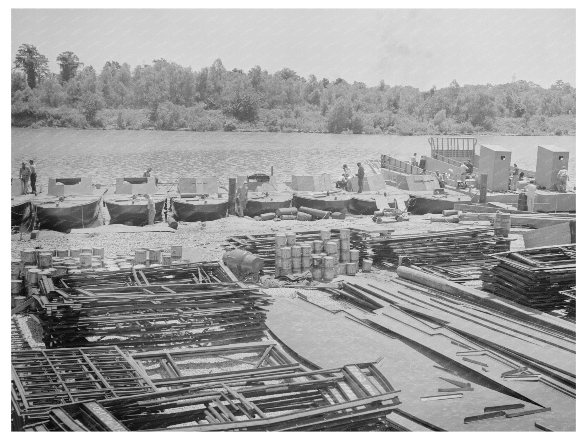 Steel Ramp Boat Production Southern Yard July 1942 - Available at KNOWOL