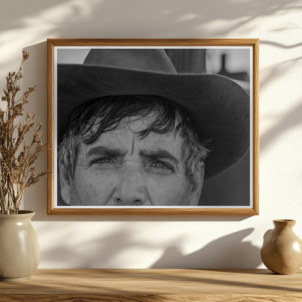 Vintage 1937 Texas Farmer Pea Picker in California - Available at KNOWOL