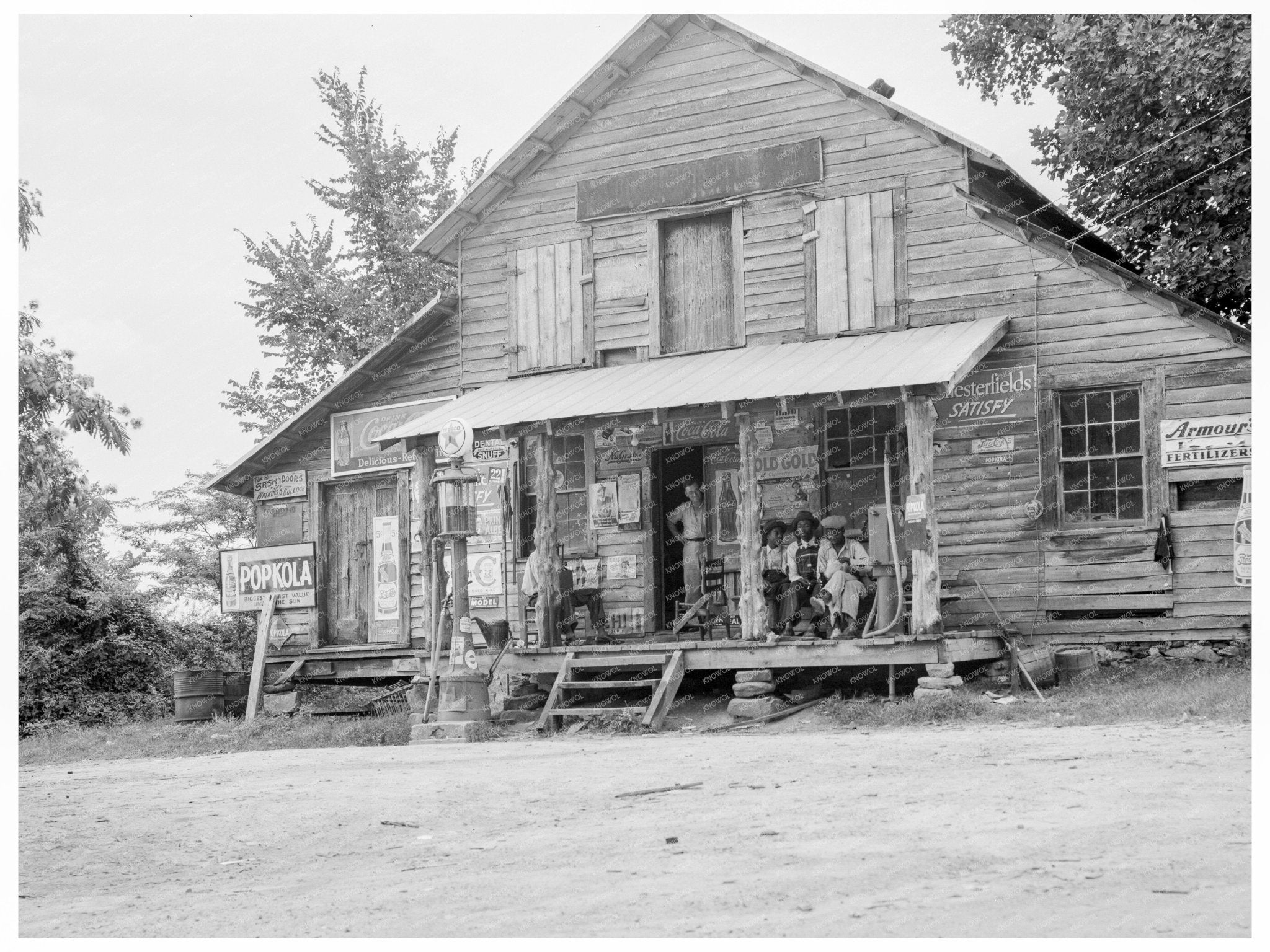 Vintage Country Store in Gordonton North Carolina 1939 - Available at KNOWOL