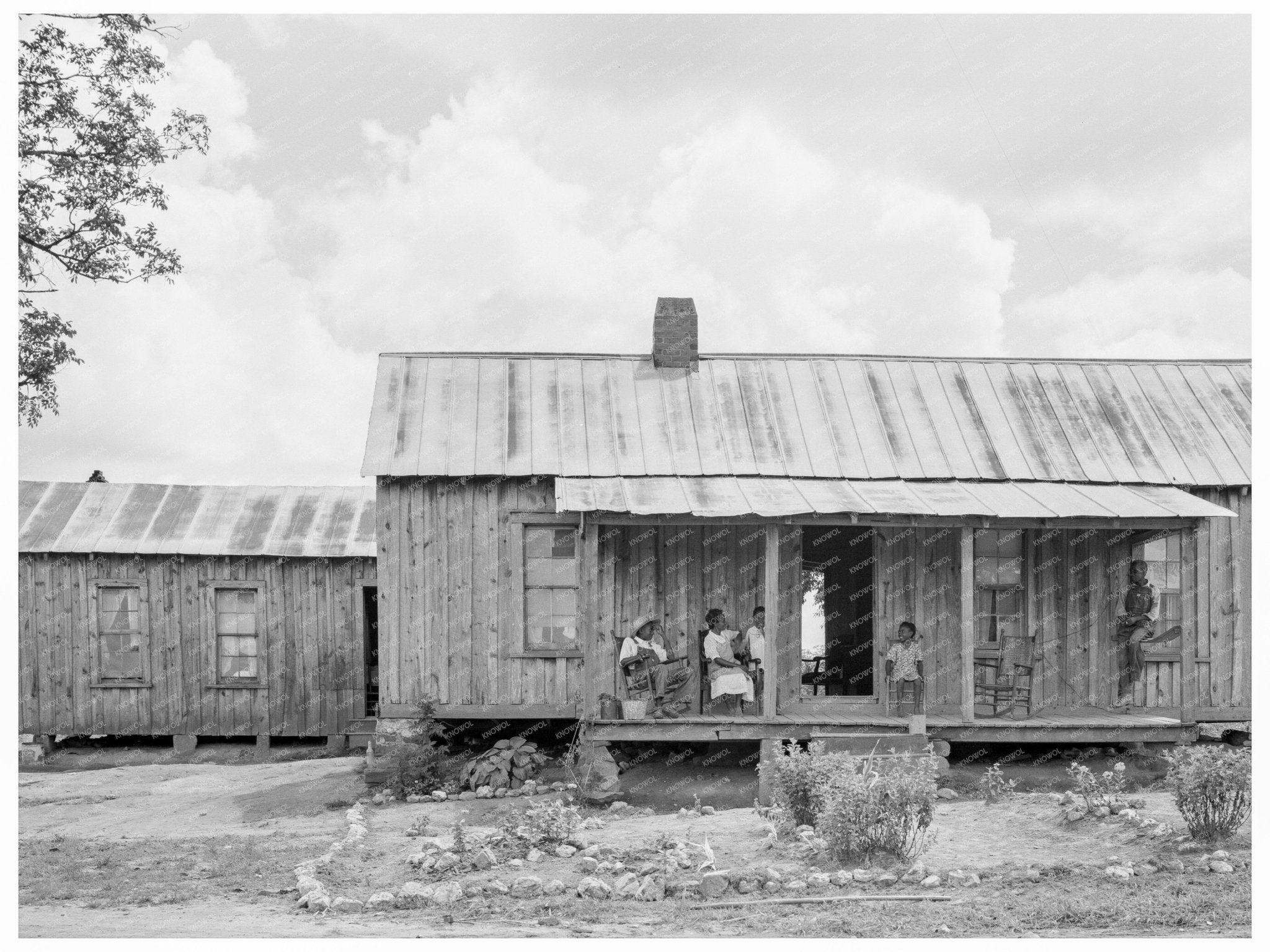 Vintage Family Life in Pittsboro North Carolina 1939 - Available at KNOWOL
