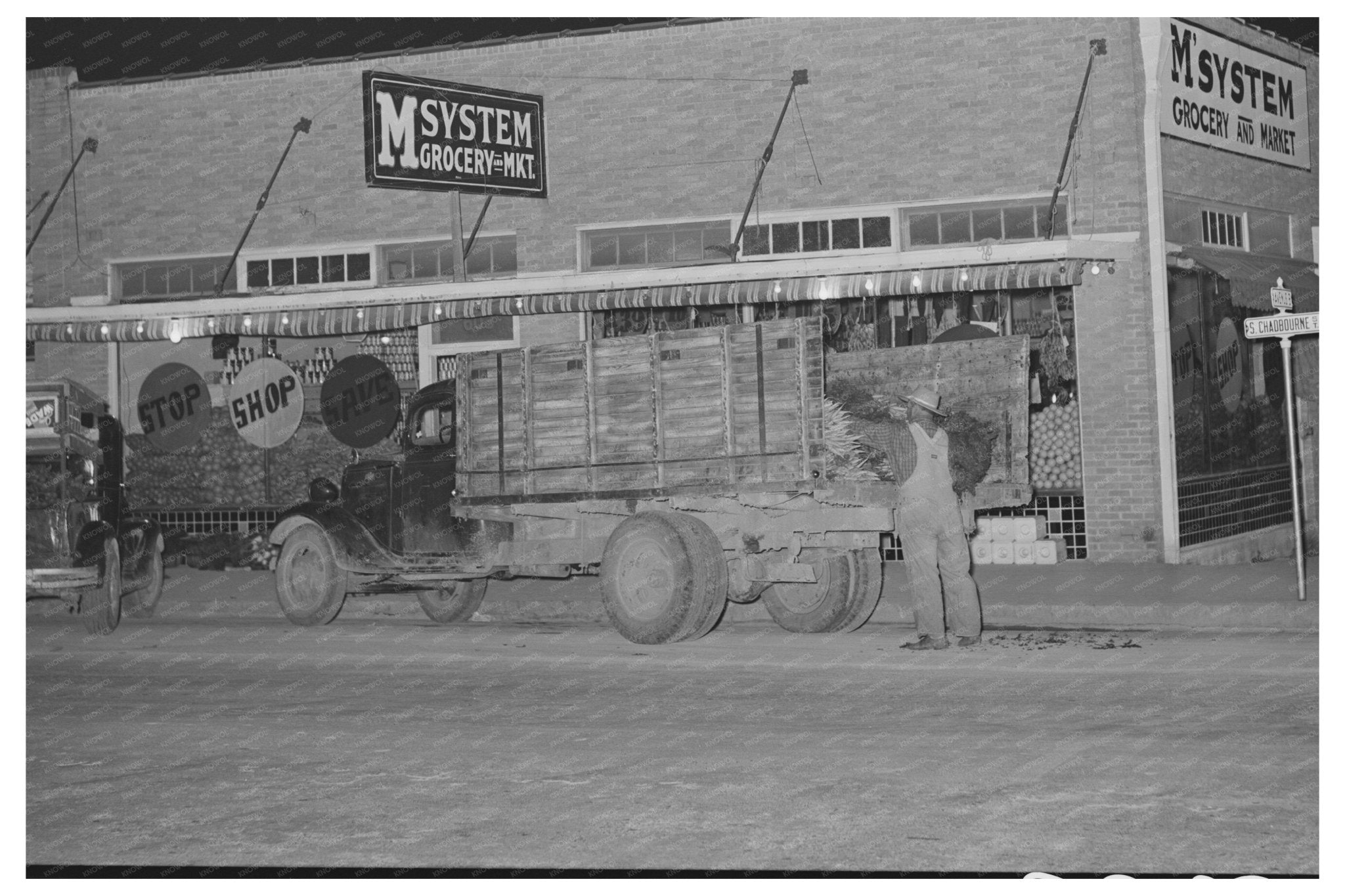 Vintage Grocery Store Scene San Angelo Texas 1939 - Available at KNOWOL