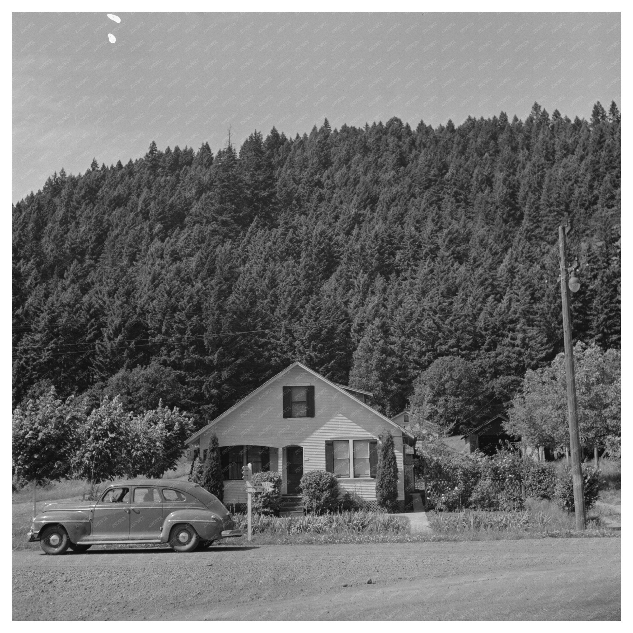 Vintage House in Oakridge Oregon July 1942 - Available at KNOWOL