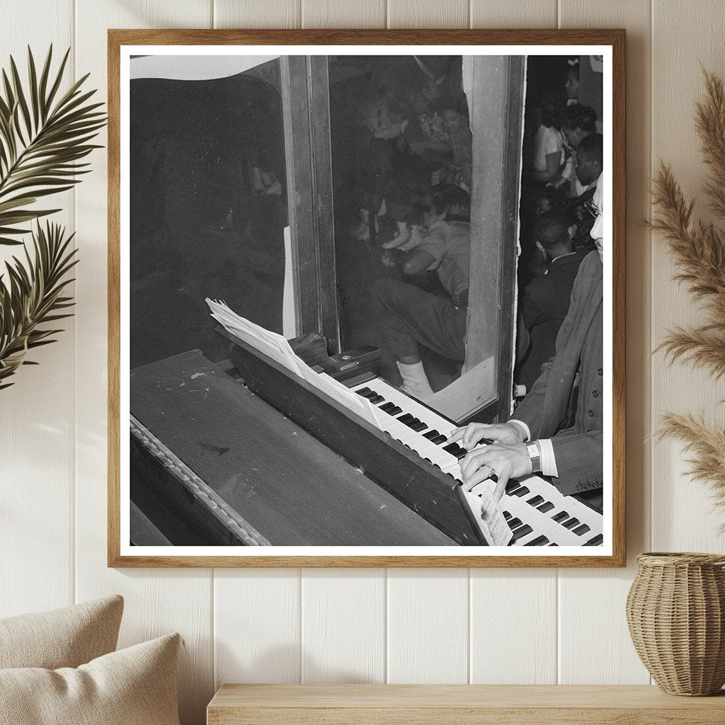 Vintage Organist at Chicago Roller Skating Rink 1941 - Available at KNOWOL