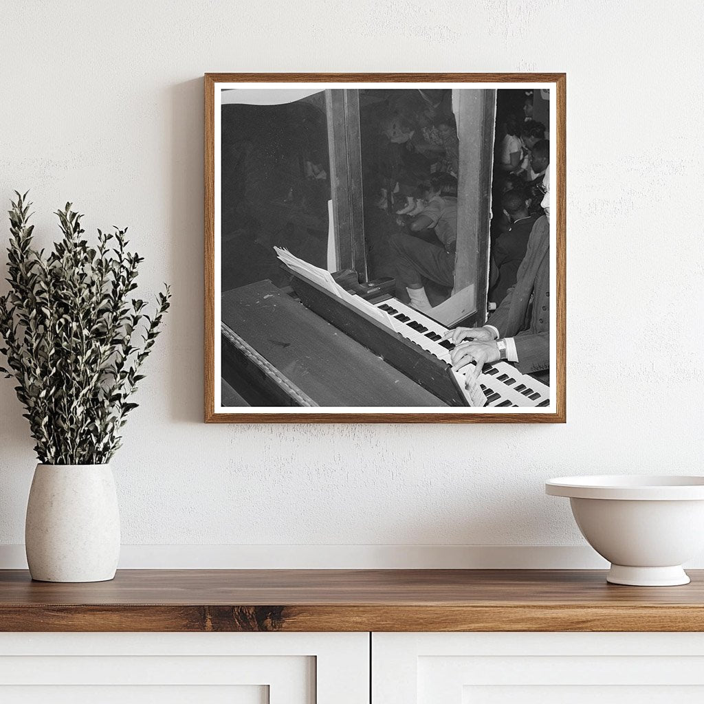 Vintage Organist at Chicago Roller Skating Rink 1941 - Available at KNOWOL