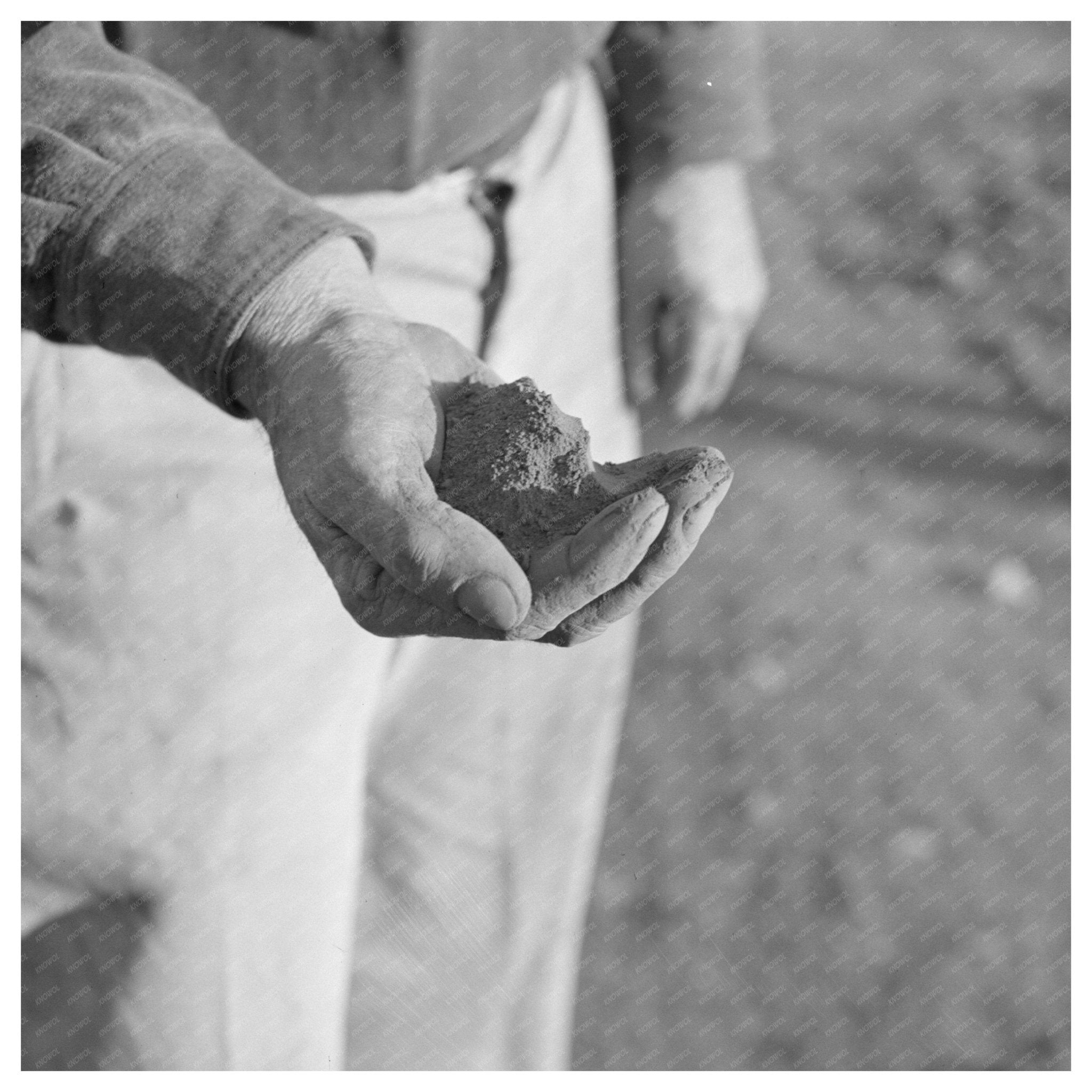 Vintage Powdered Tungsten Ore Kingman Arizona WWII Era - Available at KNOWOL