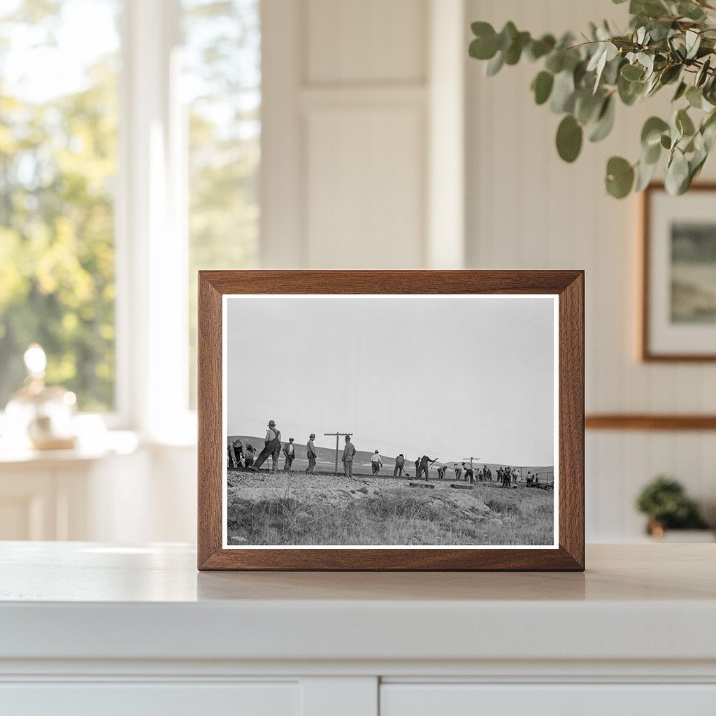 Vintage Railway Workers in King City California 1937 - Available at KNOWOL