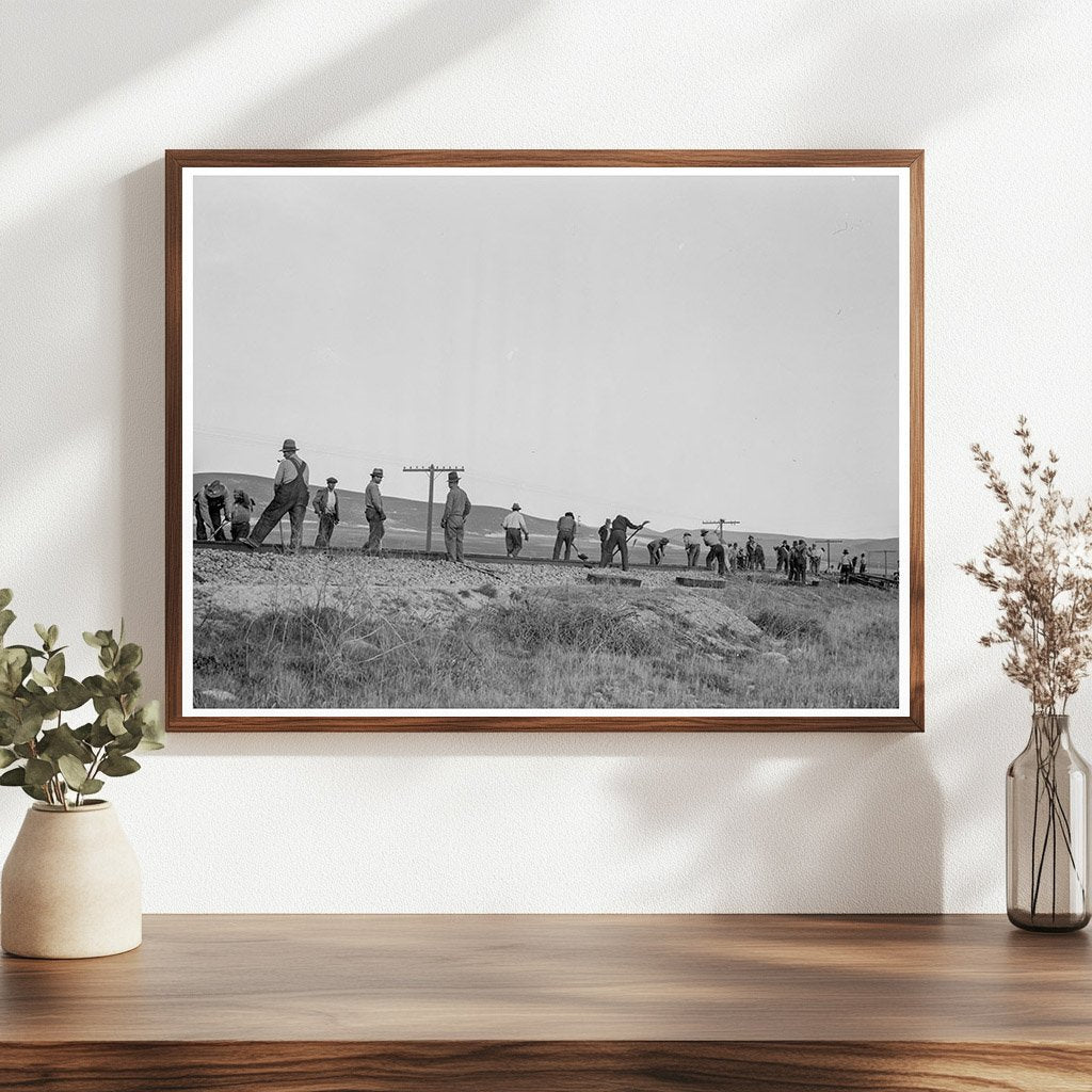Vintage Railway Workers in King City California 1937 - Available at KNOWOL