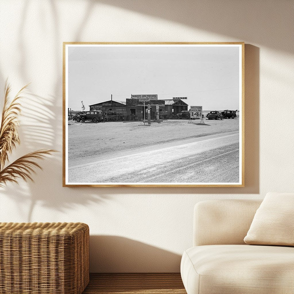 Vintage Roadside Scene California May 1939 - Available at KNOWOL