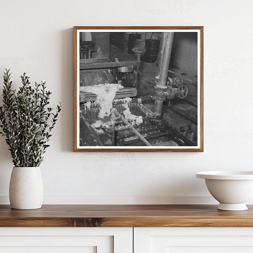 Wool Scouring Process in San Marcos Texas March 1940 - Available at KNOWOL