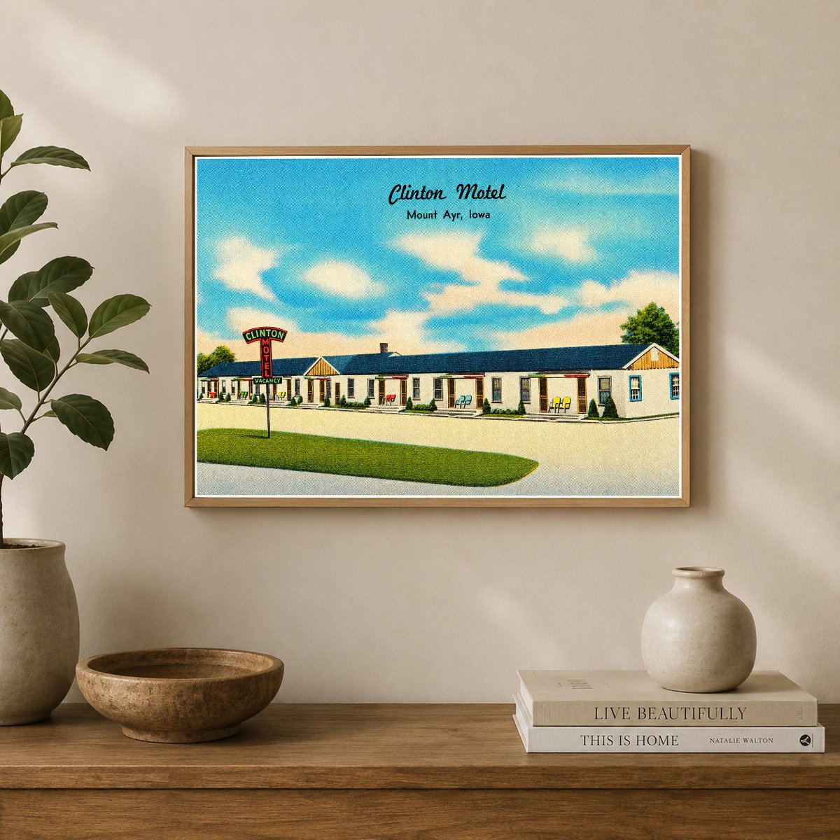 Mount Ayr, IA: Clinton Motel