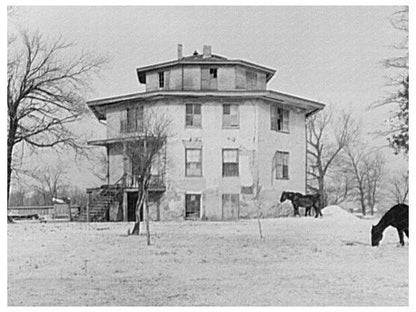 1856 Octagonal Farmhouse in La Salle County Illinois 1937 - Available at KNOWOL