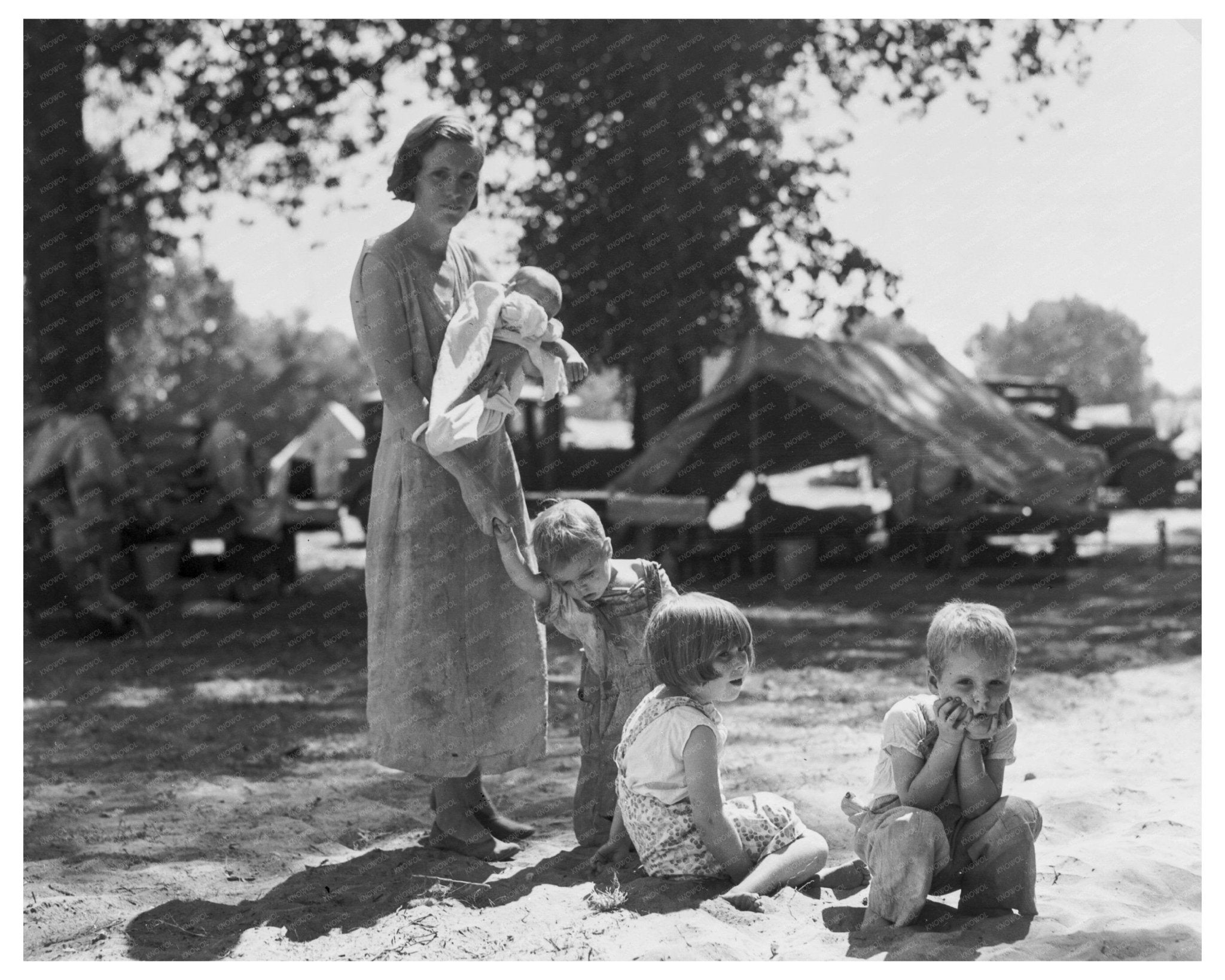 1935 Vintage Image of Texas Mother and Four Children in Marysville Resettlement Camp - Available at KNOWOL