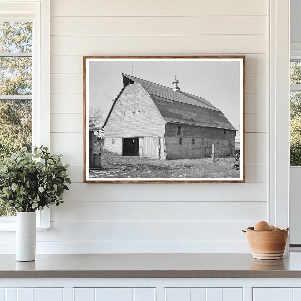 1936 Vintage Barn on J.E. Herbrandson Farm Iowa - Available at KNOWOL