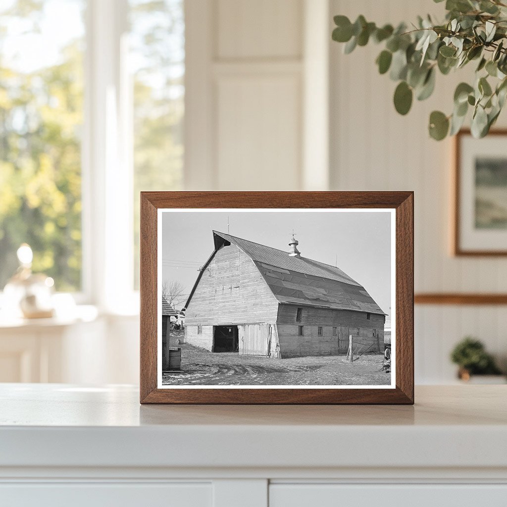 1936 Vintage Barn on J.E. Herbrandson Farm Iowa - Available at KNOWOL