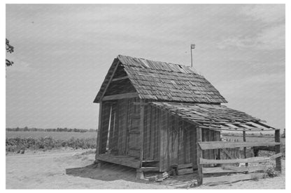 1938 Vintage Shed and Garage on Southeast Missouri Farm - Available at KNOWOL