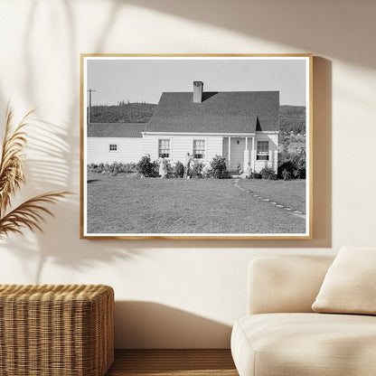 1939 Black and White Photograph of Longview Homestead - Available at KNOWOL