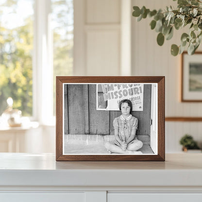 1939 Child Flood Refugee Image from Missouri in California - Available at KNOWOL