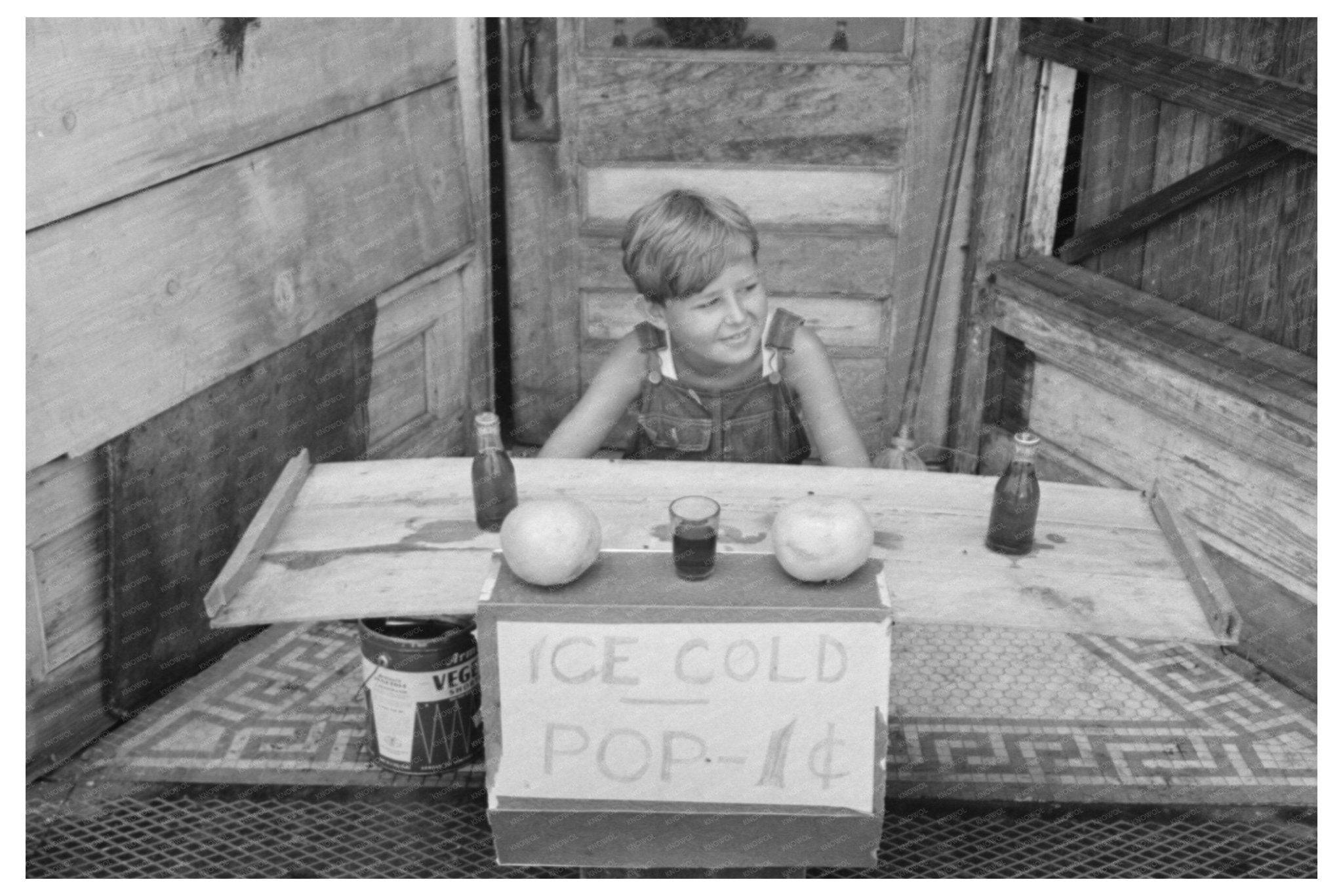 1939 Children Selling Ice Cold Pop in Muskogee Oklahoma - Available at KNOWOL