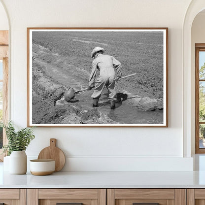 1939 Farmer Uses Tumbleweed Dam for Irrigation in Kansas - Available at KNOWOL