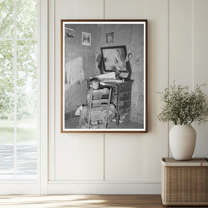 1939 Living Room of Agricultural Laborers in Oklahoma - Available at KNOWOL