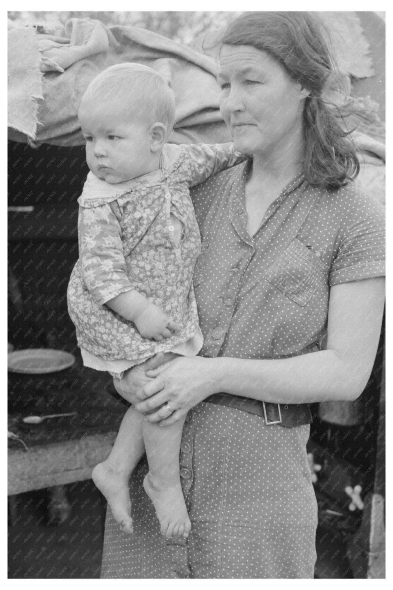 1939 Mother and Child White Migrant Workers Texas - Available at KNOWOL