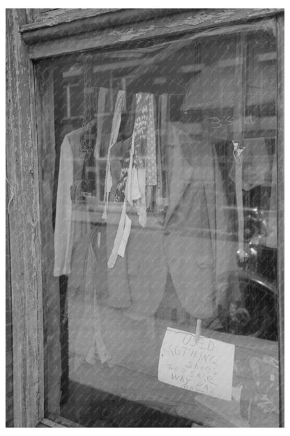 1939 Muskogee Oklahoma Farmers Market Store Window Image - Available at KNOWOL