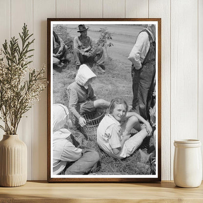 1939 Potato Workers in Spiro Oklahoma Agriculture Photo - Available at KNOWOL