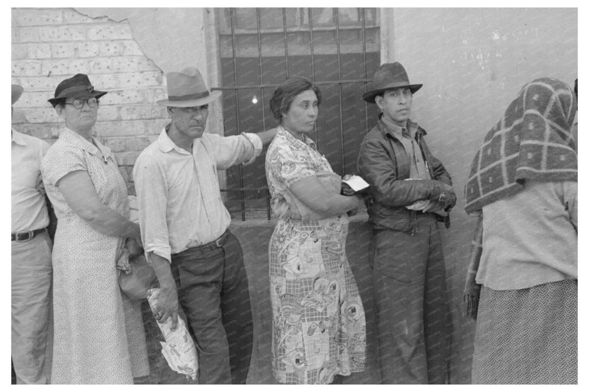 1939 San Antonio Relief Line Awaiting Commodities - Available at KNOWOL