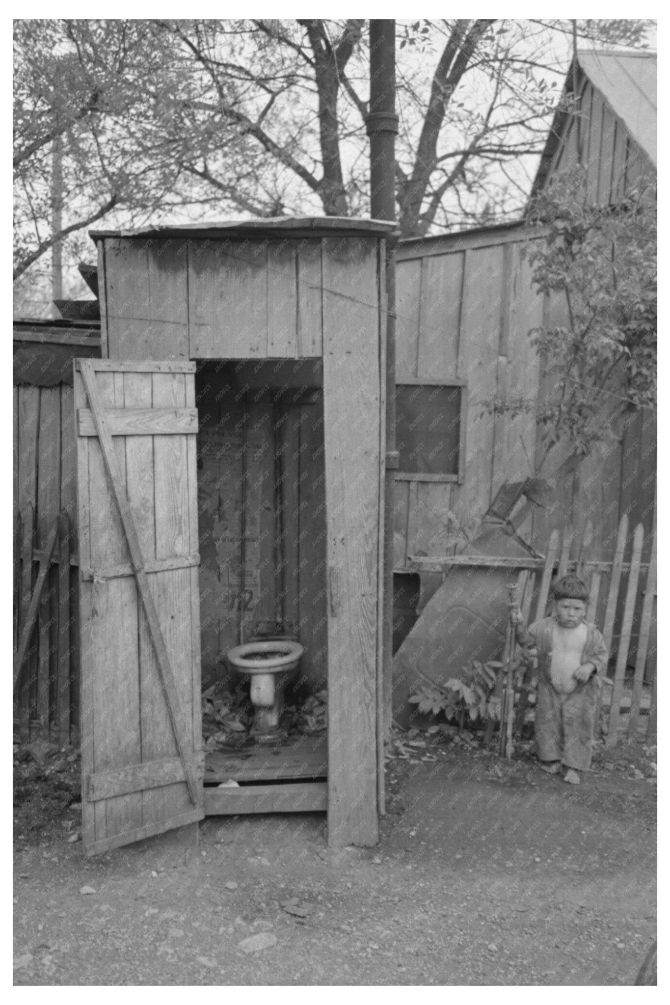 1939 San Antonio Texas Privy and Water Supply Infrastructure - Available at KNOWOL