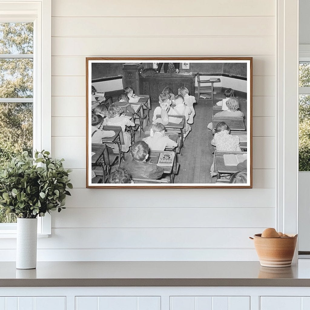1939 San Augustine Texas Grade School Classroom Image - Available at KNOWOL