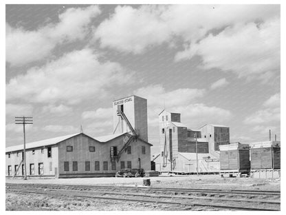 1939 Vegetable Packing Warehouse in Pharr Texas - Available at KNOWOL