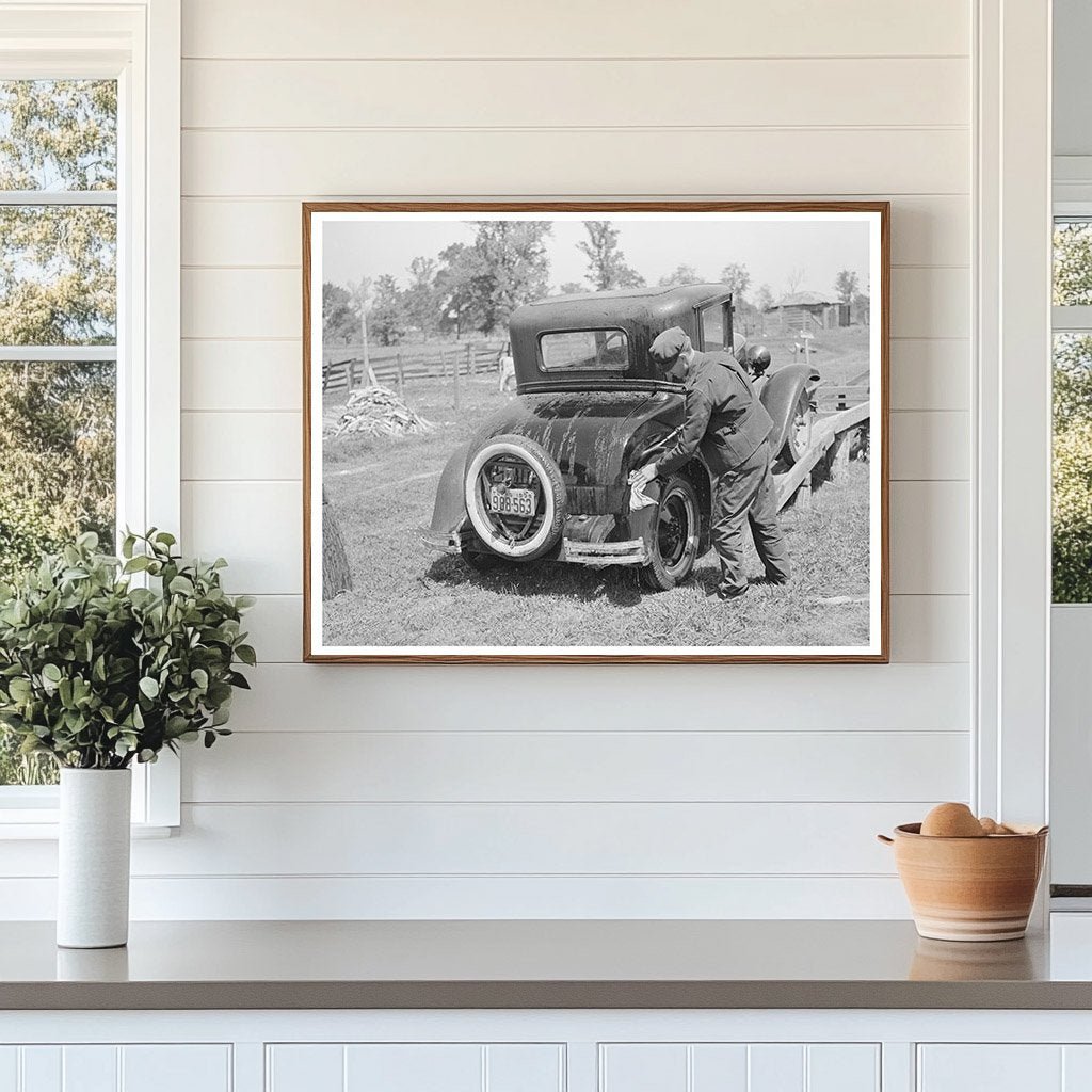 1939 Vintage Car Wash in San Augustine Texas - Available at KNOWOL