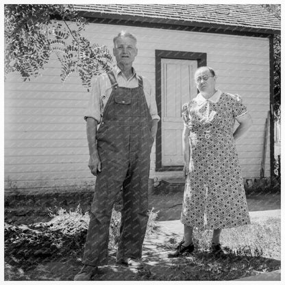 1939 Wheat Farmers in Columbia Basin Grant County - Available at KNOWOL